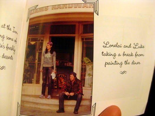 'Lorelai and Luke taking a break from painting the diner'